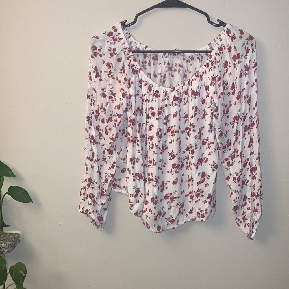 Hollister Rose Off The Shoulder Blouse✨